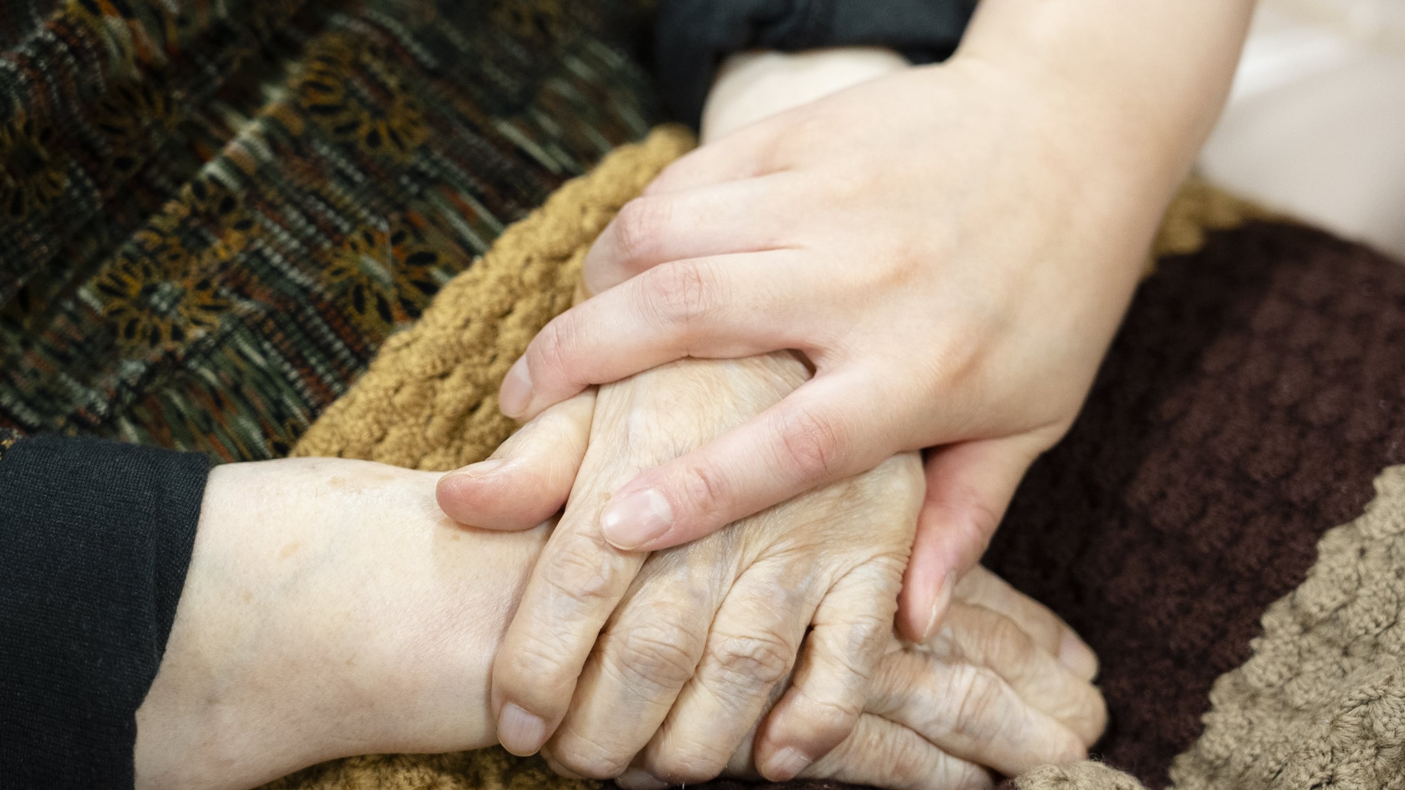 高齢者一人ひとりの気持ちに寄り添う介護を行う施設のイメージ